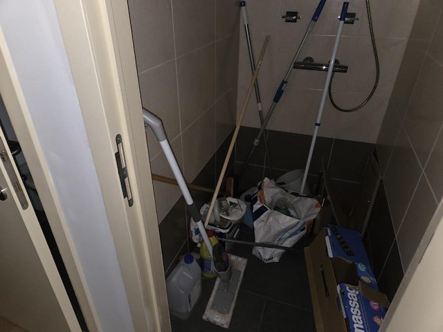 1 lot div poetsmaterialen - afbeelding 1 van  4