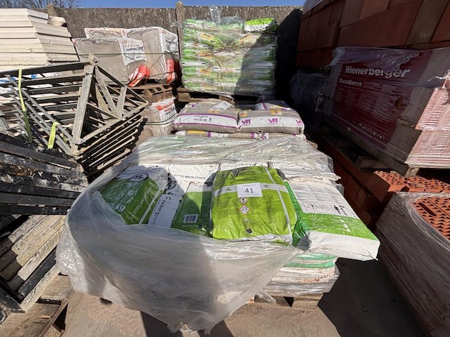 1 lot div zand en cement - afbeelding 1 van  5