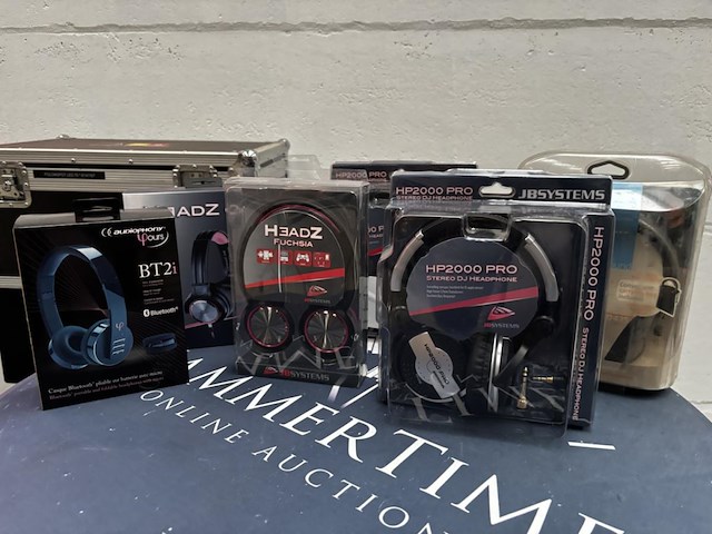 1 lot hoofdtelefoons - afbeelding 1 van  7