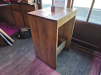 1 lot houten meubilair - afbeelding 8 van  9