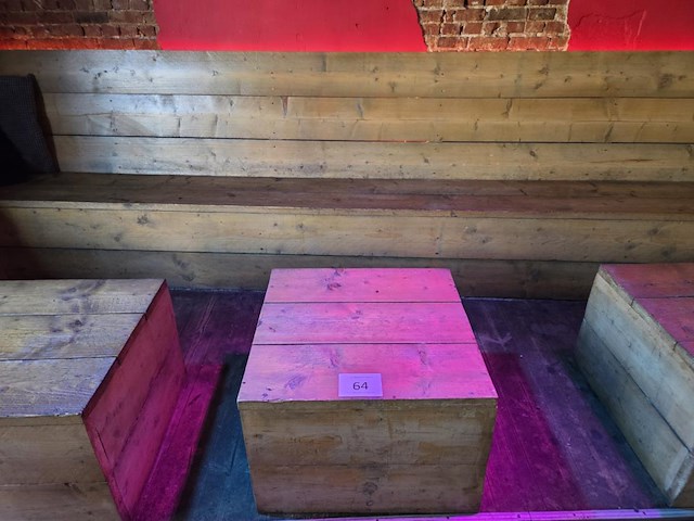 1 lot houten meubilair - afbeelding 3 van  7