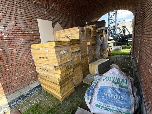 1 lot isolatie - afbeelding 1 van  2