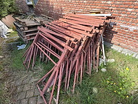 1 lot metalen schragen