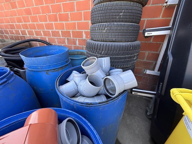 1 lot pvc buizen en koppelstukken - afbeelding 4 van  5