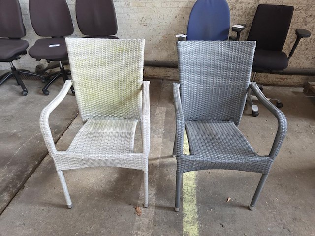 1 lot tuinmeubilair - afbeelding 13 van  14