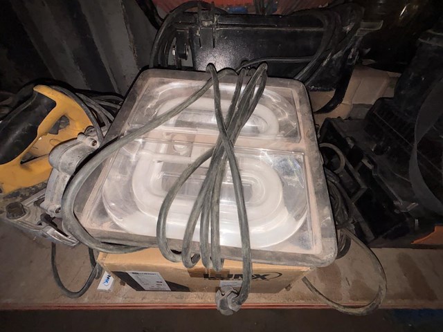 1 lot werfverlichting - afbeelding 2 van  4