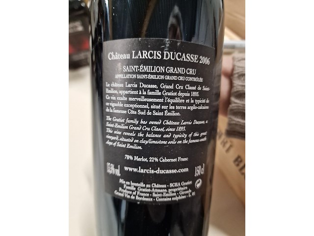 1 magnumfles "château larcis ducasse", 2006 - afbeelding 2 van  2