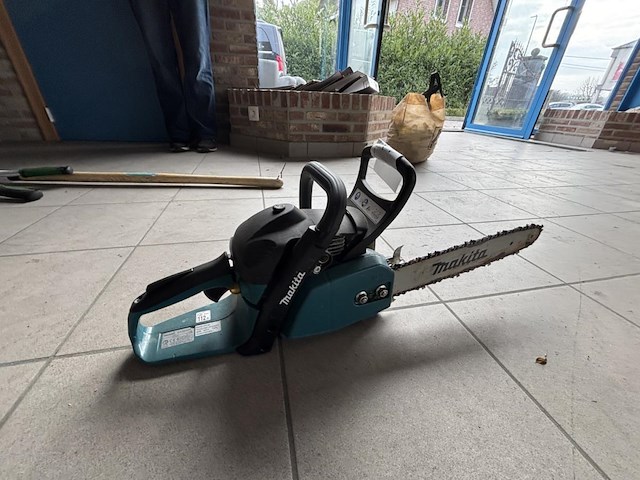 1 makita kettingzaag ea32005 - afbeelding 1 van  4