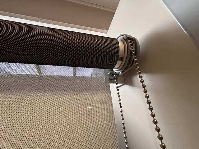 1 manueel rolgordijn met screenstof boflex - afbeelding 2 van  2