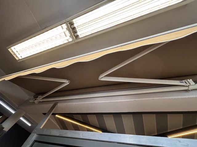 1 manuele zonnewering boflex - afbeelding 2 van  4