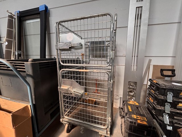 1 metalen postkar - afbeelding 1 van  3