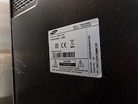 1 meubel met glazen panelen en 2 tv scherme samsung - afbeelding 8 van  19