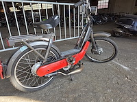 1 motorfiets piaggio - afbeelding 4 van  8