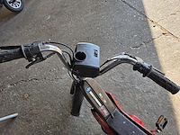 1 motorfiets piaggio - afbeelding 7 van  8