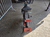 1 motorfiets piaggio - afbeelding 8 van  8