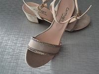 1 paar carthago open schoen veloers beige, maat 40 - afbeelding 1 van  2