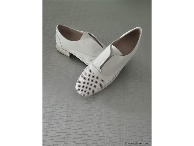 1 paar hispanitas off white, maat 39 - afbeelding 1 van  2