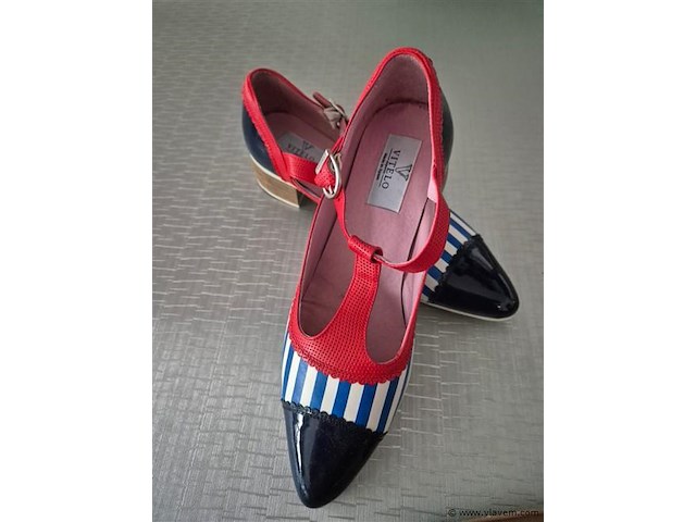 1 paar vitelo 3 kleurenl, maat 39 - afbeelding 1 van  2