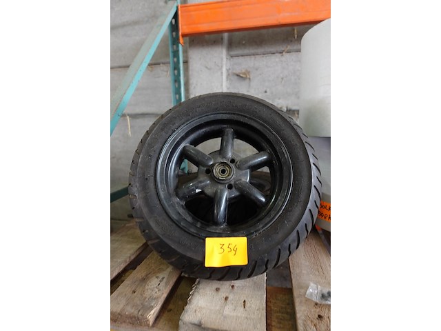 1 paar wielen voor scootmobiel - afbeelding 1 van  3