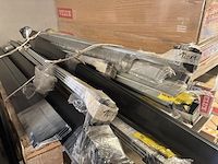 1 pallet alu hoekstukken - afbeelding 1 van  6