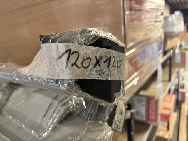 1 pallet alu hoekstukken - afbeelding 3 van  6