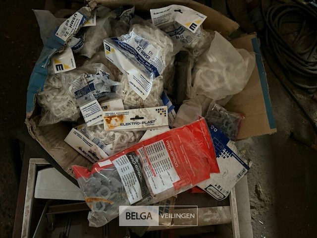 1 pallet bevestigingsmateriaal - afbeelding 2 van  9
