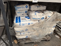 1 pallet calcium flakes 77% - afbeelding 1 van  3