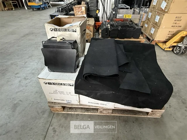 1 pallet cyclofoon lampen - afbeelding 1 van  5