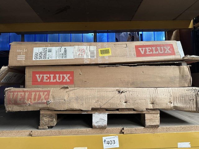 1 pallet dakvensters velux - afbeelding 1 van  3