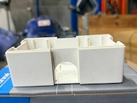 1 pallet divers electro1 pallet divers electro, o.a. verlichting, kabelbuizen, kabelhouders, etc... - afbeelding 9 van  9