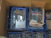 1 pallet diverse schroeven, 2 paletten diverse metalen onderdelen - afbeelding 3 van  13