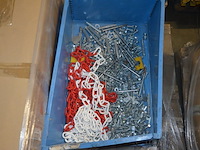 1 pallet diverse schroeven, 2 paletten diverse metalen onderdelen - afbeelding 6 van  13