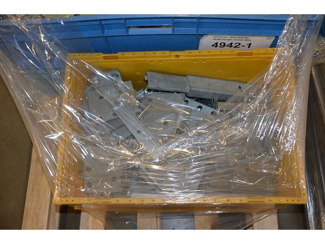 1 pallet diverse schroeven, 2 paletten diverse metalen onderdelen - afbeelding 8 van  13