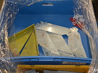 1 pallet diverse schroeven, 2 paletten diverse metalen onderdelen - afbeelding 9 van  13