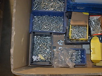 1 pallet diverse schroeven, 2 paletten diverse metalen onderdelen - afbeelding 12 van  13