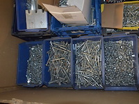 1 pallet diverse schroeven, 2 paletten diverse metalen onderdelen - afbeelding 13 van  13
