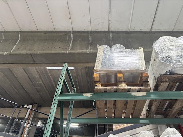1 pallet dupont tyvek - afbeelding 1 van  1