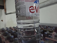 1 pallet evian 1,5l - afbeelding 4 van  5