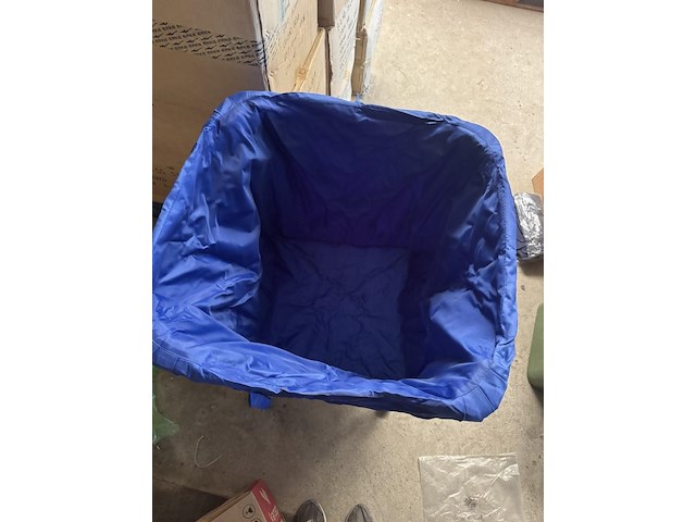 1 pallet met ballenwagen - ballen rek - opbergkar - opberg trolley - afbeelding 6 van  7