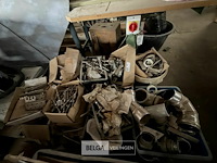 1 pallet sanitair + bevestigingsmateriaal - afbeelding 2 van  4