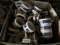 1 pallet sanitair + bevestigingsmateriaal - afbeelding 2 van  6