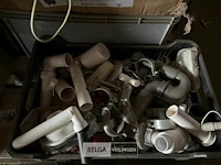 1 pallet sanitair + bevestigingsmateriaal - afbeelding 6 van  6