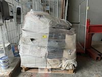 1 pallet terrasregelaars + verhogers - afbeelding 1 van  7