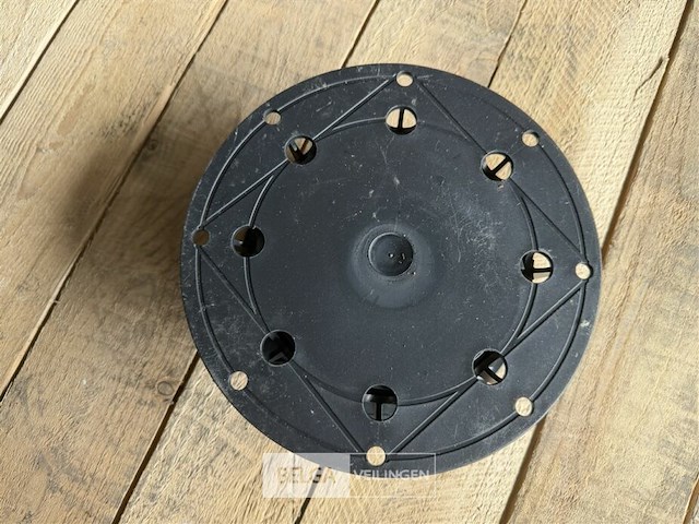 1 pallet terrasregelaars + verhogers - afbeelding 4 van  7