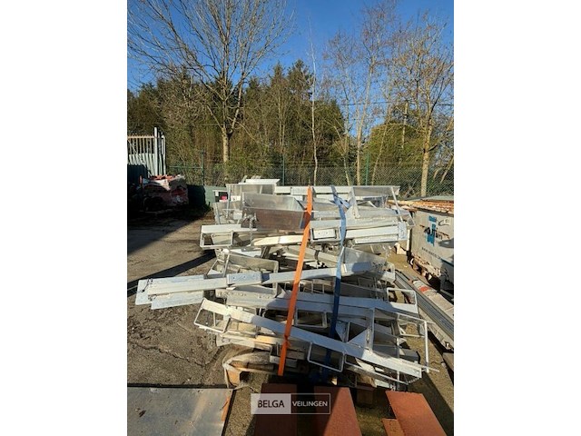 1 pallet veiligheidssteunen - afbeelding 3 van  4