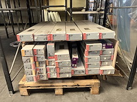 1 pallet velux blinds divers - afbeelding 1 van  3