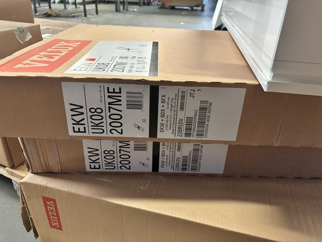1 pallet velux divers - afbeelding 4 van  5