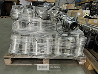 1 pallet zilverkleurige par p46 - e27 fitting spots zonder lampen max 150watt - afbeelding 2 van  5