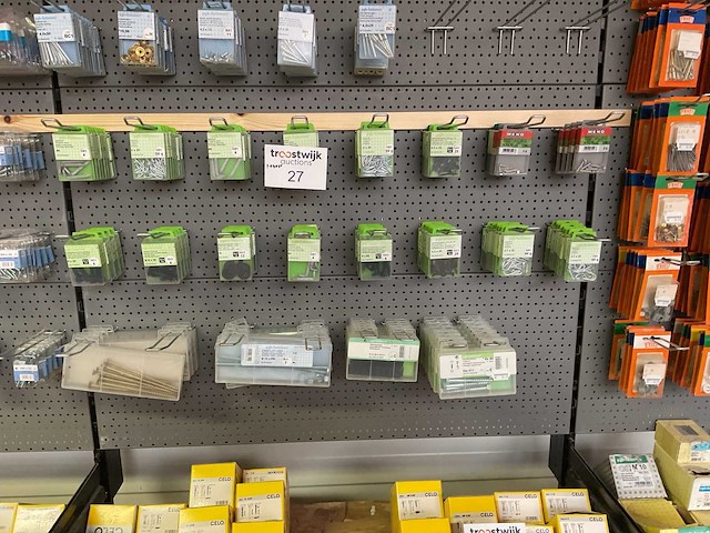 1 partij bevestigingsmaterialen - afbeelding 1 van  8