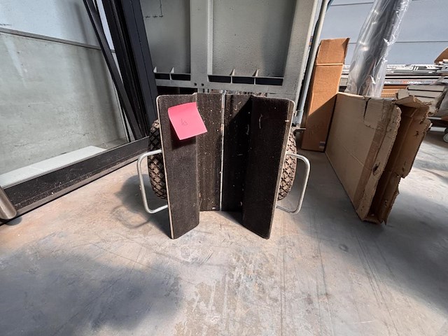 1 platenkarretje - afbeelding 1 van  2